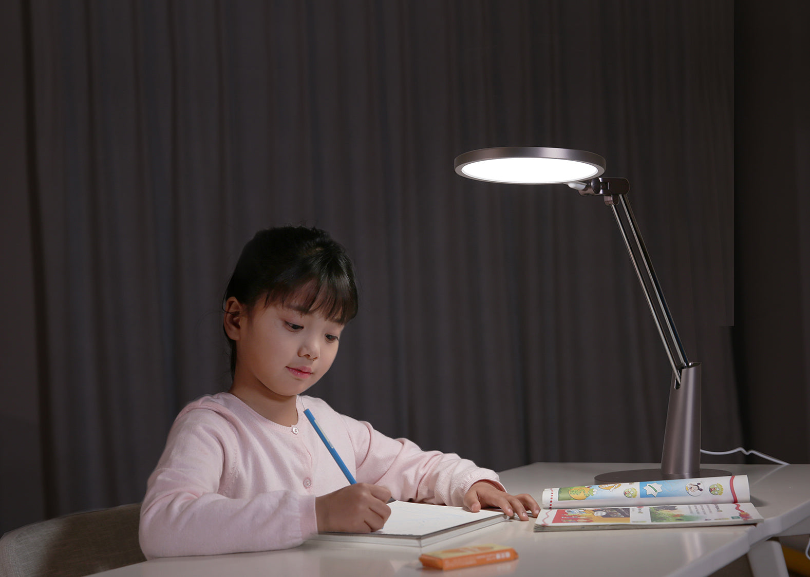 Xiaomi Yeelight Serene Eye-Friendly Desk Lamp Pro