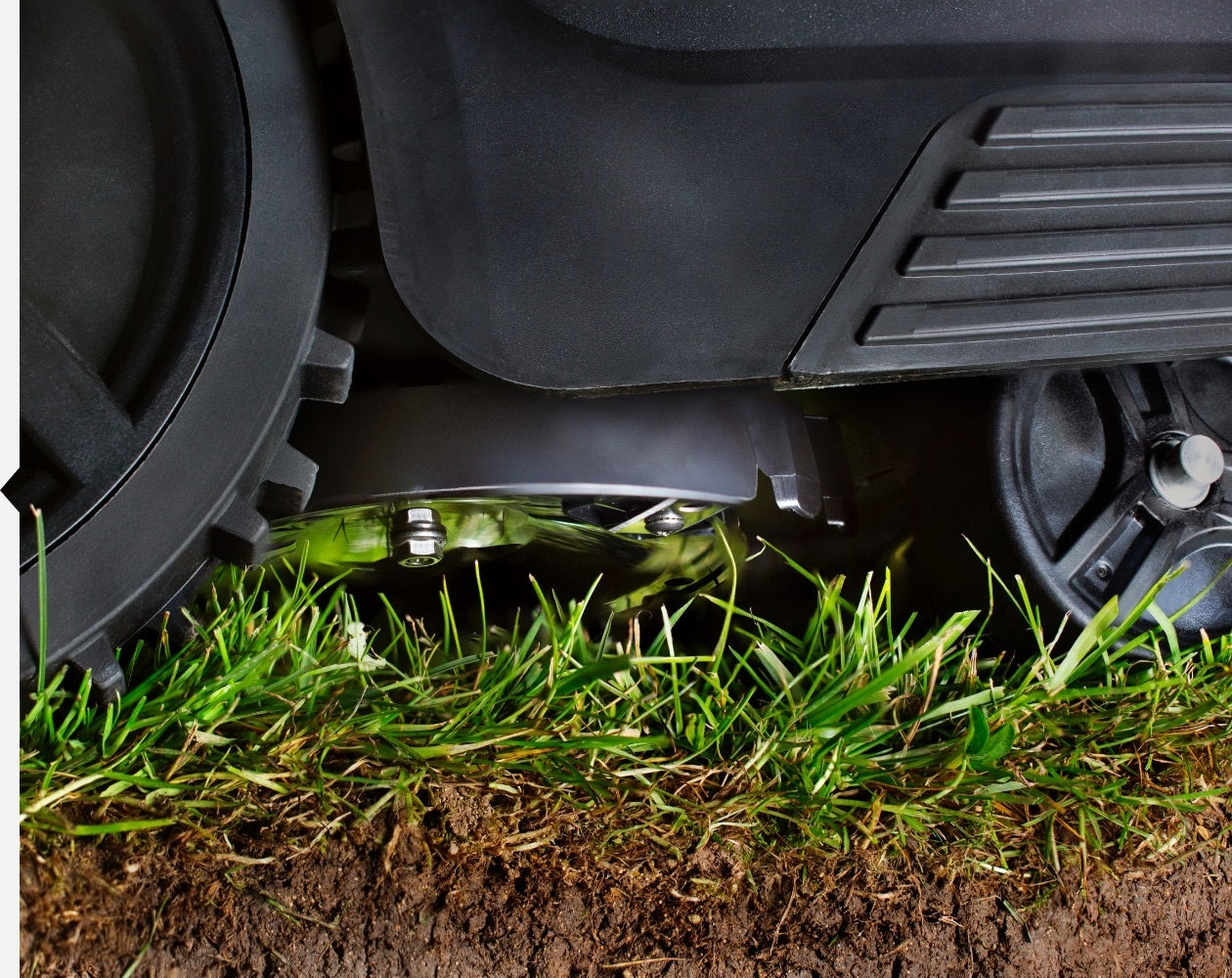TechPunt Smarter Rasenmähroboter (600 m², 1400 m² und 2500 m²)